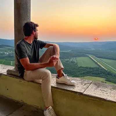 Max | Travel the World profile