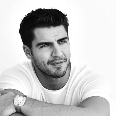 Maxi Iglesias profile