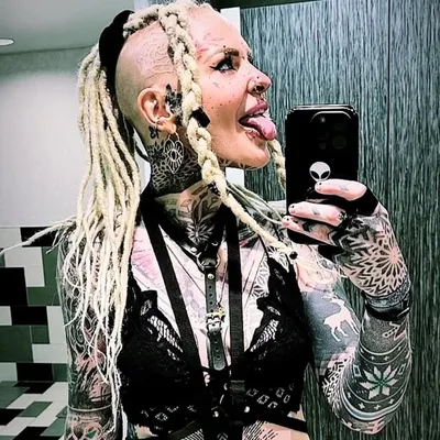 Christina Denker profile