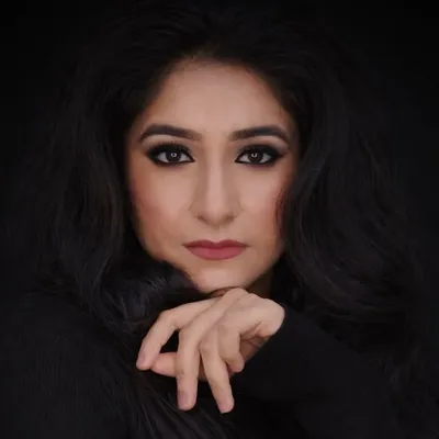 bhawana khushlani | hair & makeup artist profile