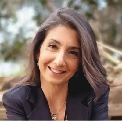 מיה קדוש profile