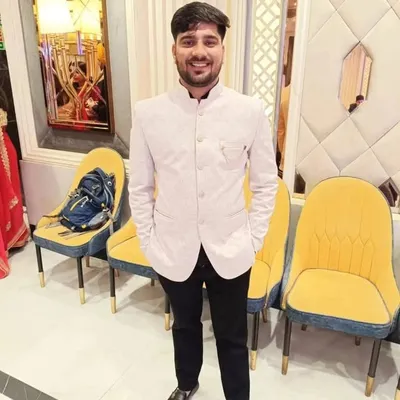 Mayank Sharma profile