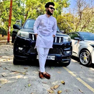 Mayank Thakur profile