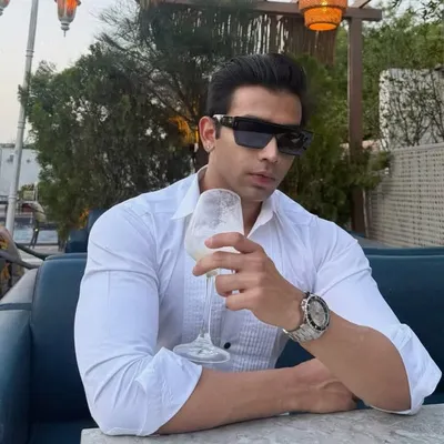 Mayank Choudhary एम profile