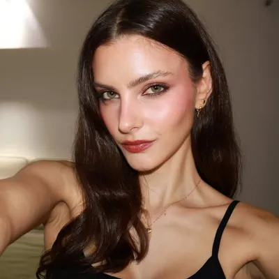 MAYARA PAZIN profile