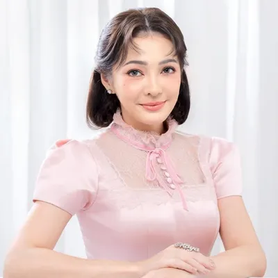 Maya Septha profile