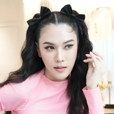 May Fuangarom profile
