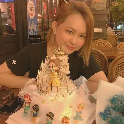 May Mok profile
