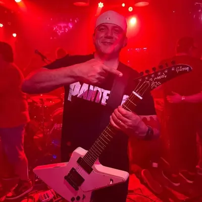 Artista multifacético 🎙️✍🏼 🎸 profile