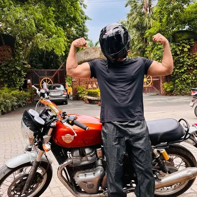 Mayukh Veins Sarkar profile
