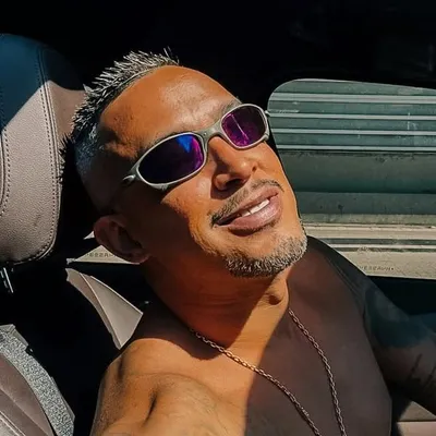 Mc Tikão profile