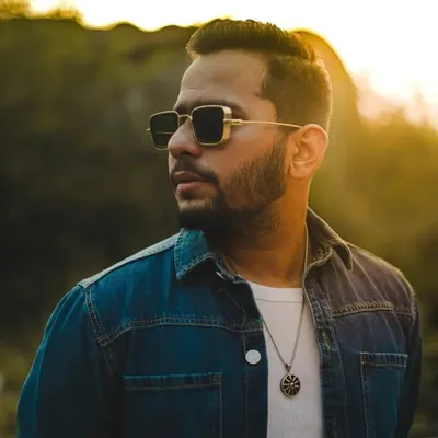 Abhinav profile