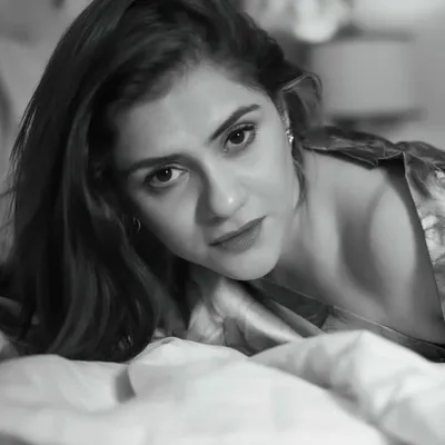 Meenakshi Dhyani profile