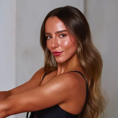 Meelah Robbins profile