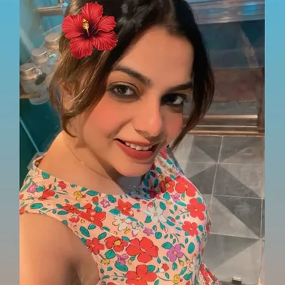 Meenakshi Pathak profile