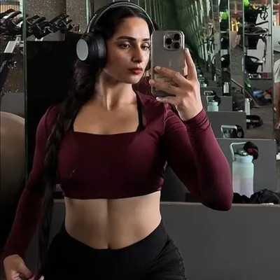 Meenal Shukla profile