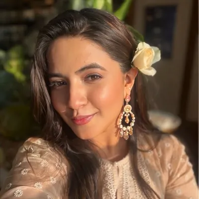 Meera Deosthaale profile