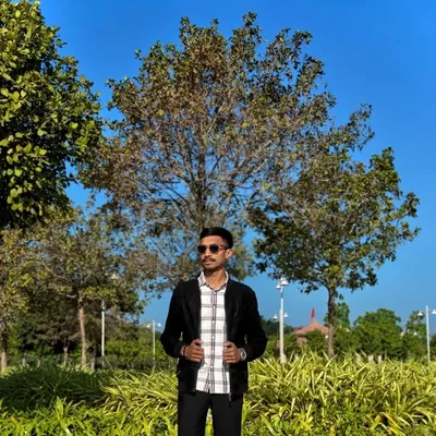 Meet Chauhan 🍁