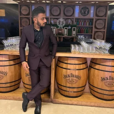 Meet Mehta profile