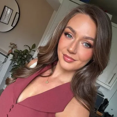 Megan Bowen profile