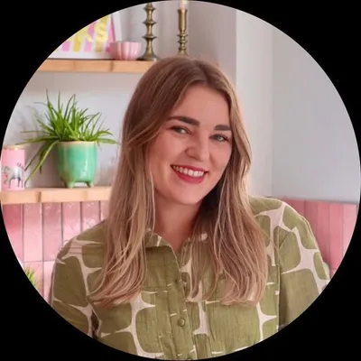 Meg Monde profile
