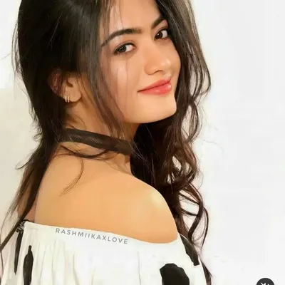 mahi menia profile