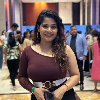 Komal Kishor Khot| Bridal Artist| India profile