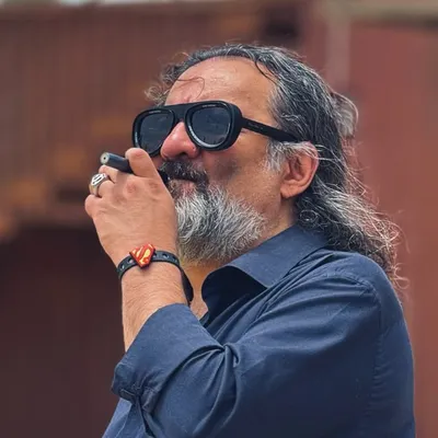 Mehrab Ghasemkhani profile