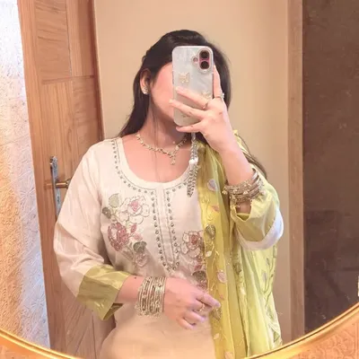 Mehreen ๐ profile