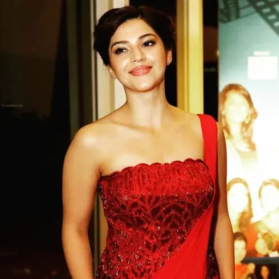 Mehreen Pirzadaa ♥️ profile