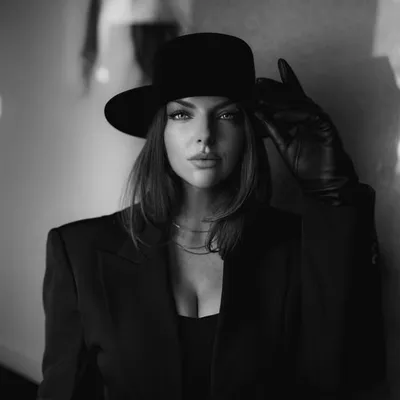 Melanie Ann Layer (Lenny) profile