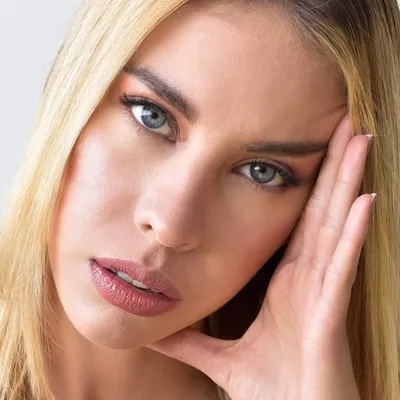 Melanie De Toni profile