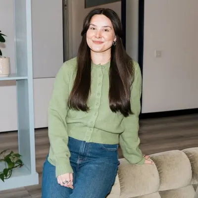 Melanie Laurene Trottier profile