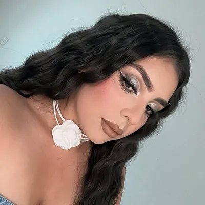 Melanie Salas profile
