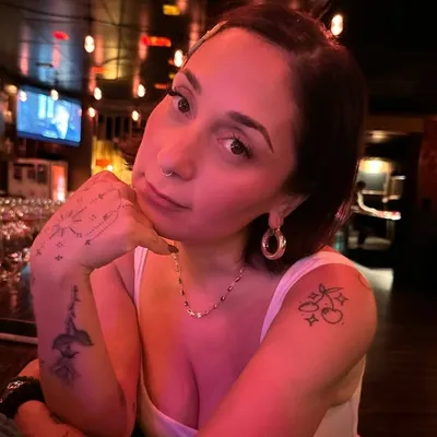 Mel Dominguez profile