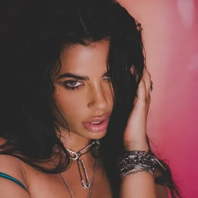 MARINA MENDES profile