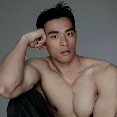 MEN’S JOURNAL ONLINE profile