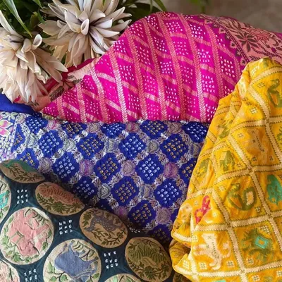 MERAAK COUTURE | Indian Weaves profile