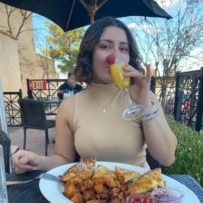 Mercedes Ruvalcaba profile