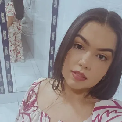 M E R I E L L Y profile