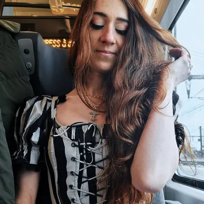Pauline Testard Mermaid Yogini profile