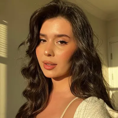 Merve Kutlu profile
