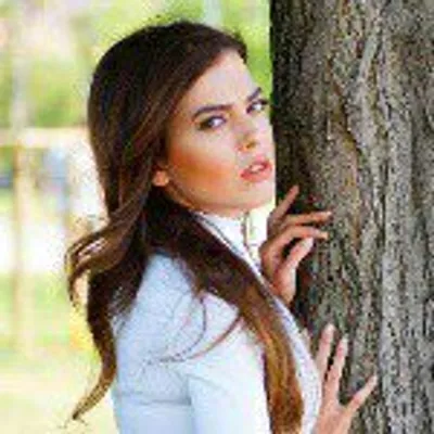 Esra Kaya profile