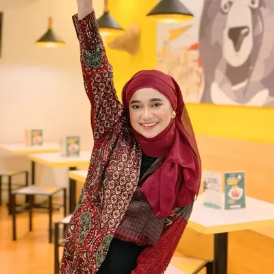 Mey Vinda profile