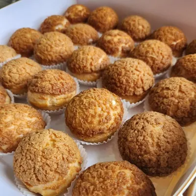 Japanese Creampuff | Batik Indulgence | Pandan Gula Melaka profile