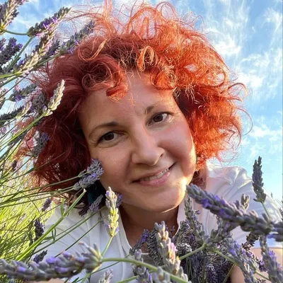 Magdalen(a)-Μαγδαληνή profile