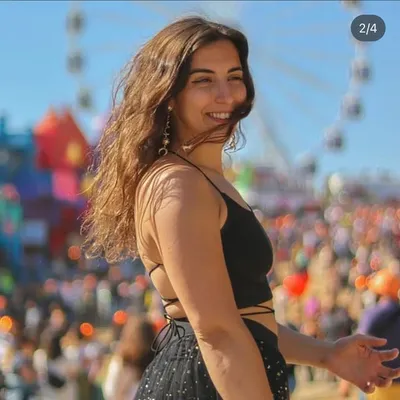 Helena Santos profile