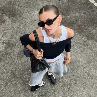 MIA DICKERSON profile