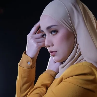 Mia Ahmad profile