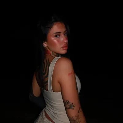 Mia 🖤✨ profile